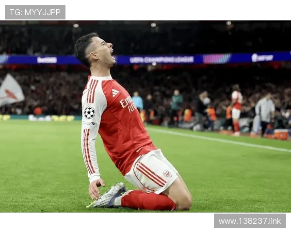 阿森纳vs西布朗英超焦点战直播：枪手主场激战灯笼裤